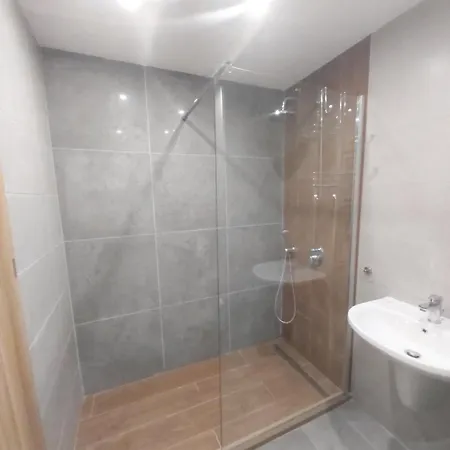 Alpine Luxury Two Bed-two Bathrooms B25 * Borovec