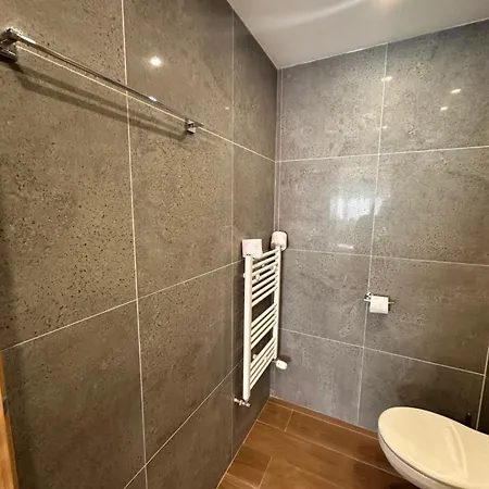 Alpine Luxury Two Bed-two Bathrooms B25 * Borovets