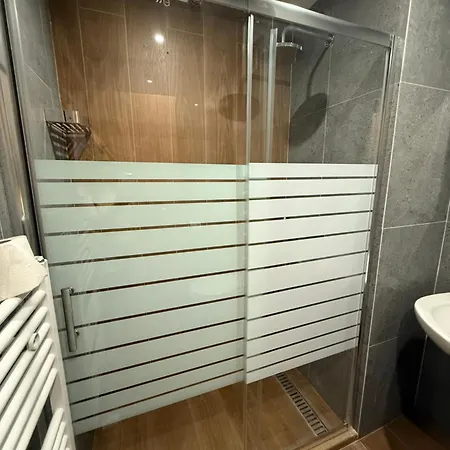 Alpine Luxury Two Bed-two Bathrooms B25 Apartmán *